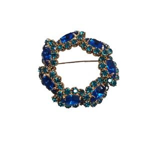 Montana Blue & Aquamarine Rhinestone Brooch  Vintage Jewelry